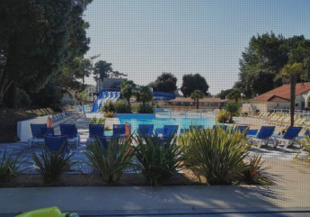 Hotel Bungalow de 2 chambres avec piscine partagee sauna et jardin amenage a Saint Jean de Monts
