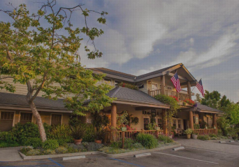 Hotel Cambria Pines Lodge