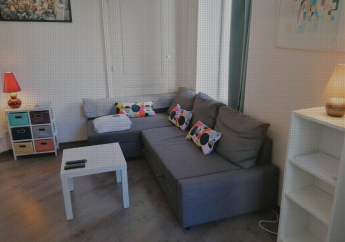 Hotel Come to discover this pretty apartment next to the train stationGEM #A0