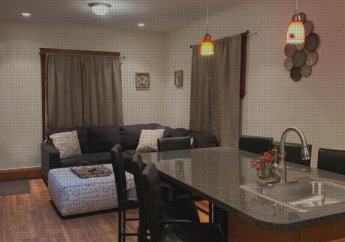 Hotel Cozy 4 Bedroom Home Accommodates 10 in Niagara USA