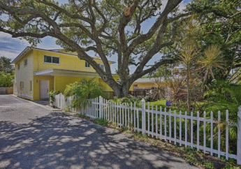 Hotel Downtown Cocoa Beach Townhome - Steps to Shore!