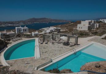 Hotel Elegant villa w/ ocean views & 2 pools!