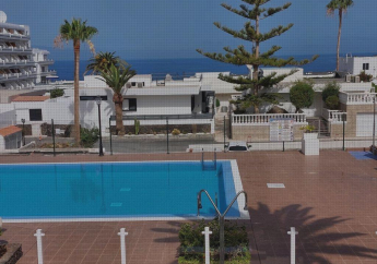 Hotel FIRST LINE Ocean View Apartment - 50m from La Pinta beach with heated pool in the heart of