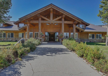 Hotel Headwaters Lodge & Cabins at Flagg Ranch