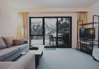 Hotel Lantern 1 Bedroom Patio Apartment with mountain view
