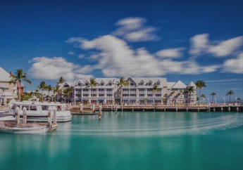 Hotel Opal Key Resort & Marina