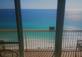 Hotel Pelican Beach Resort Rentals