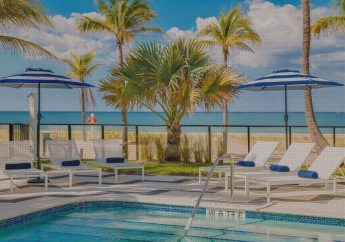 Hotel Plunge Beach Resort