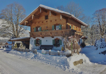 Hotel Quaint Chalet in Ellmau with Barbecue
