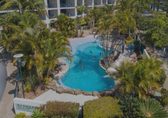 Hotel Ramada Resort by Wyndham Golden Beach