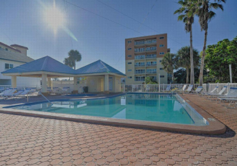 Hotel Redington Shores Retreat with Ocean-Facing Balcony!