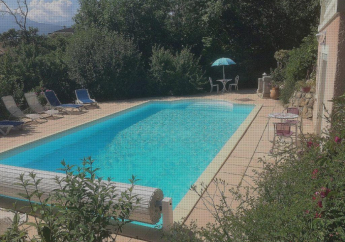 Hotel Studio indépendant dans villa avec piscine à Gap