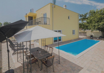 Hotel Stunning home in Porec with Outdoor swimming pool, WiFi and 3 Bedrooms