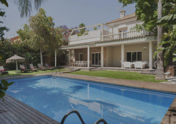Hotel Villa de Lujo con Jardines y Piscina