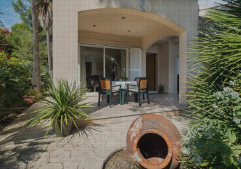 Hotel Villa Tamarells with garden next to Alcudia Beach